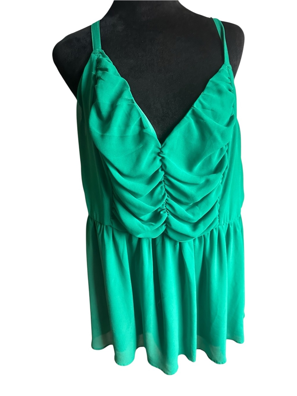 Torrid Emerald Green Ruffle Babydoll Tank Top – Size 3 / 3X 💚
